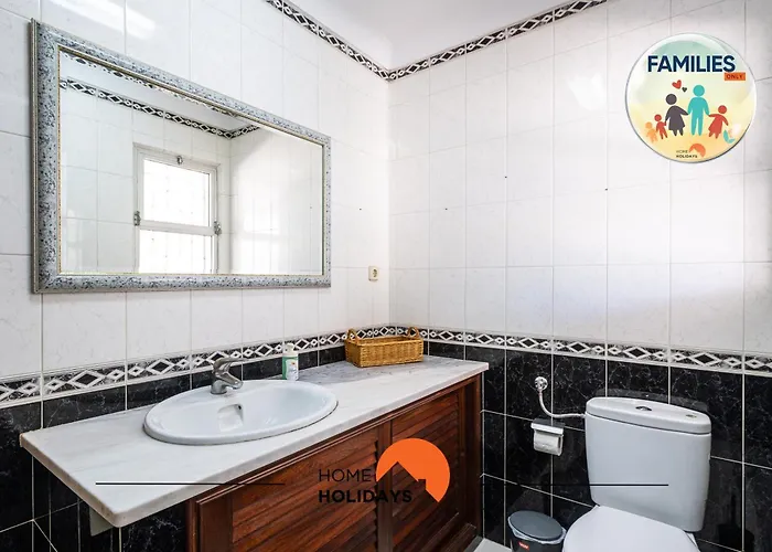 Dom wakacyjny #047 Families Only - Almond Tree By Holidays *